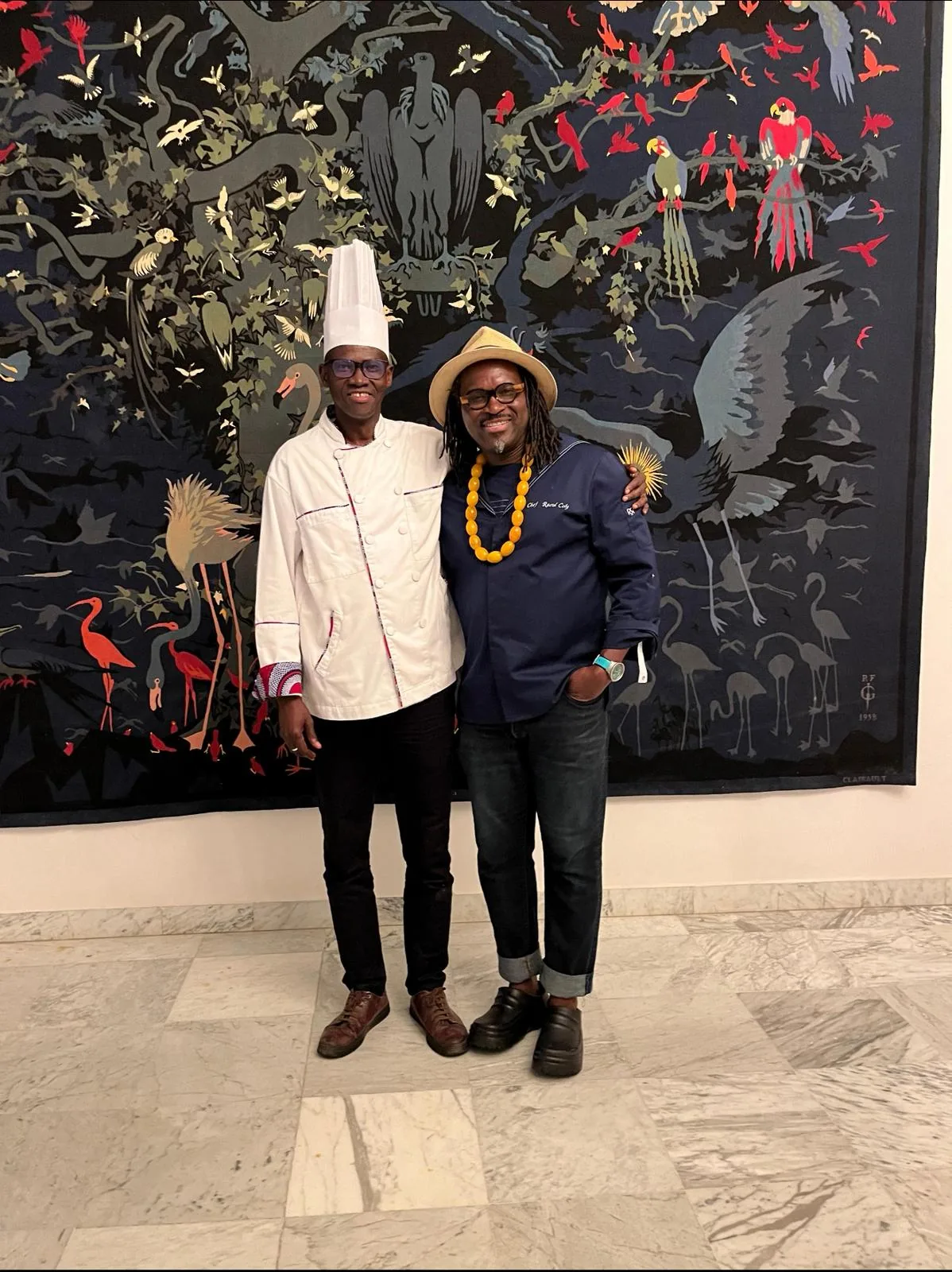 Diner chez l'Ambassadrice de France au Sénégal, à la mémoire et à l’avenir de l’Alliance française de Ziguinchor. Etaient invités, les chefs Raoul Coly et Dieme Youssoupha