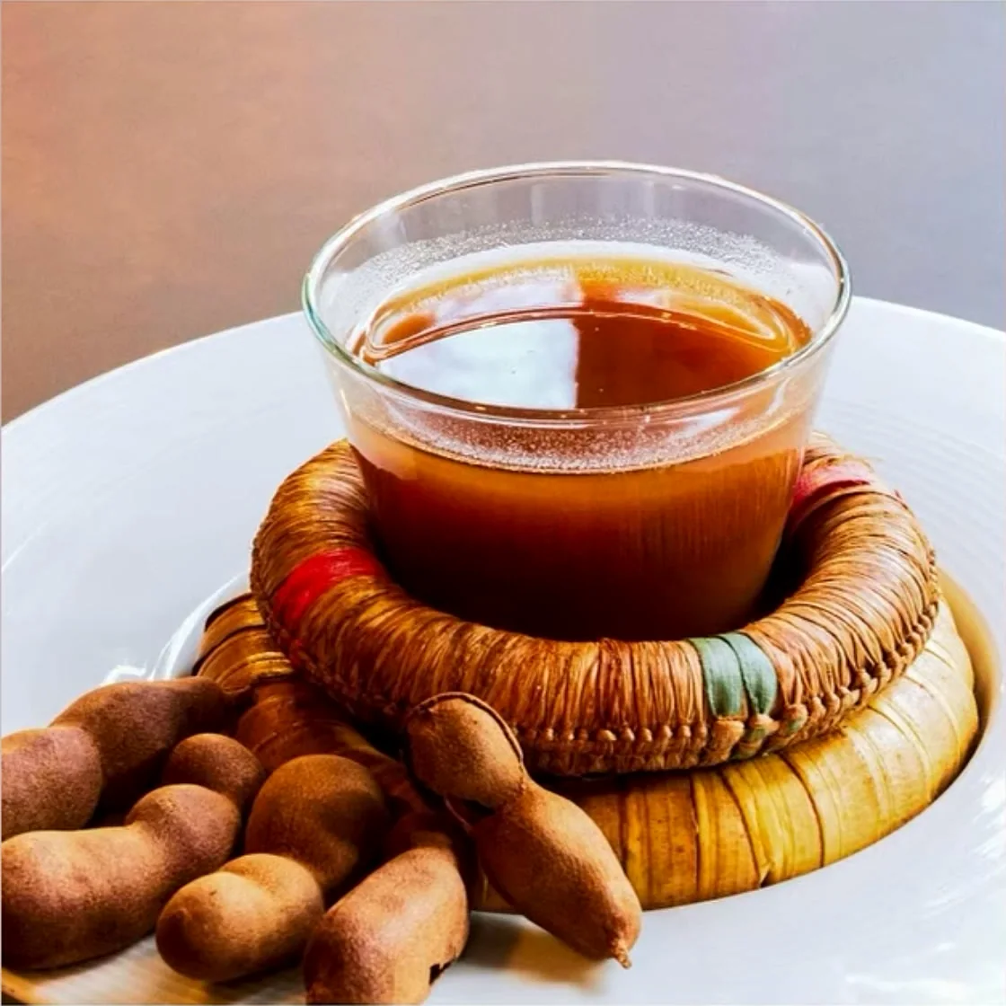 Jus de tamarin et ses gousses